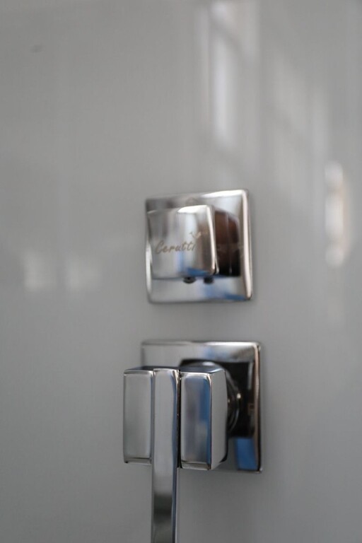 Душевая кабина CeruttiSpa Viva 101 100x100