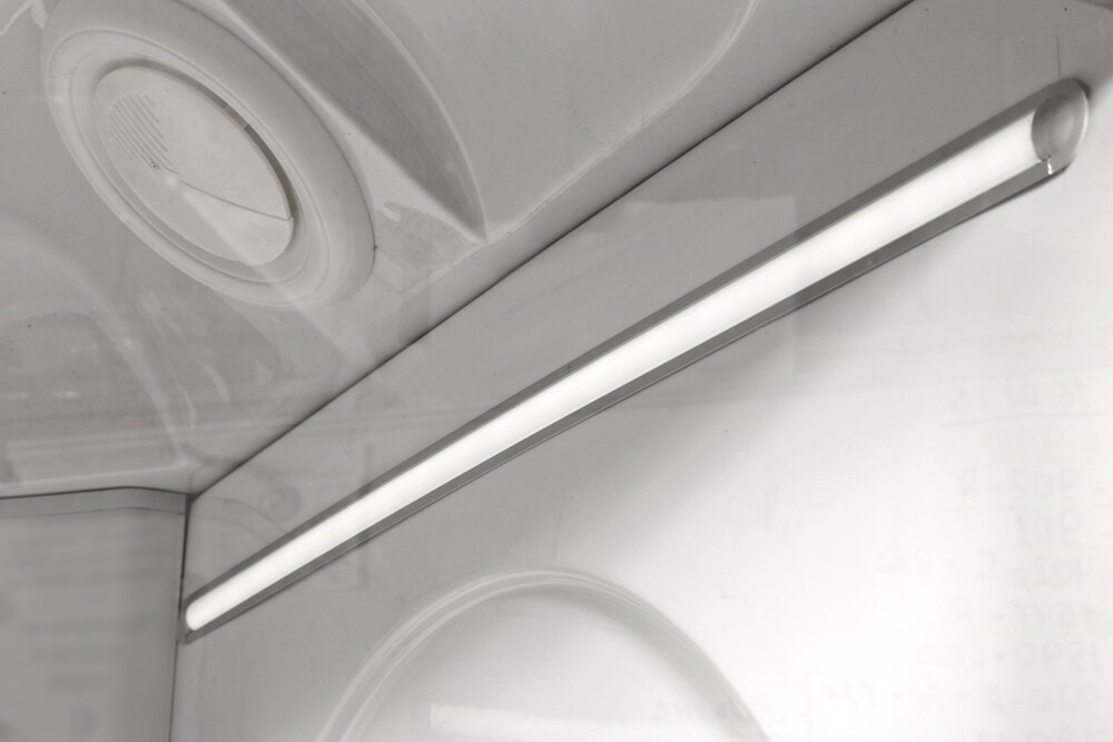Душевая кабина AvaCan L610 LED+GM 100x100